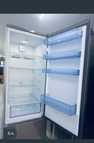 Nevera Beko plateada