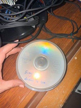 PlayStation 2 Negra con mandos, micrófonos y juego