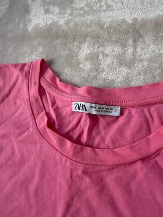 Camiseta Zara rosa volantes talla S