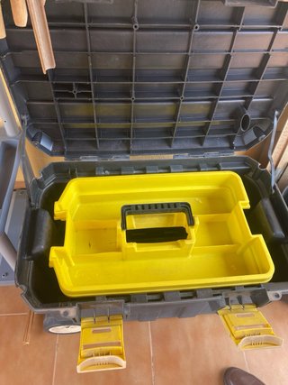 Caja de herramientas Stanley con ruedas
