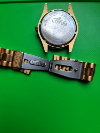 Reloj Lotus para reparar