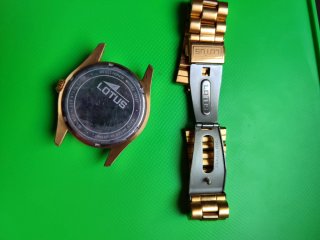 Reloj Lotus para reparar