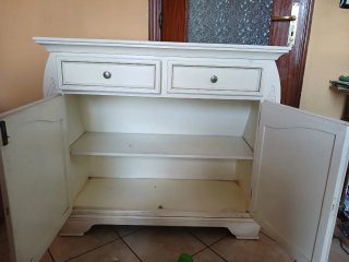 Credenza bianca in legno