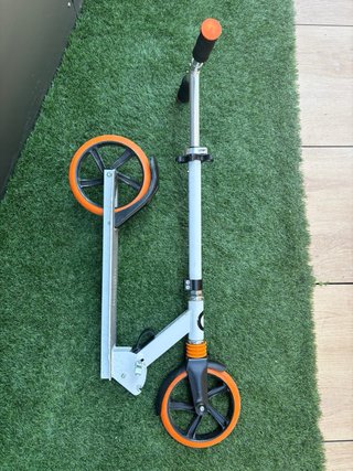 Patinete Urbano Lionelo hasta 100kg