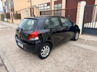 Toyota Yaris 2010