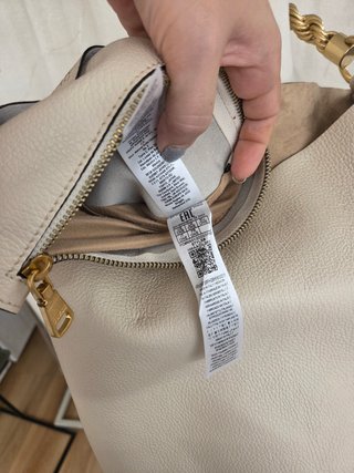 Bolso Guess Marfil Cadena Dorada + Neceser