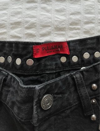 Shorts vaqueros Pull&Bear negros Talla 34