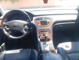 Peugeot 607 V6