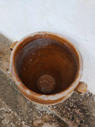 Cántaro de barro con asas