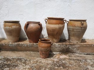 Cántaro de barro con asas