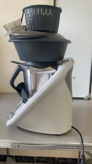 Thermomix TM5 con 5 meses de garantía