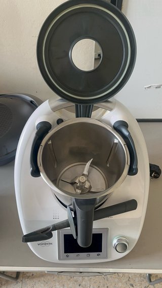 Thermomix TM5 con 5 meses de garantía