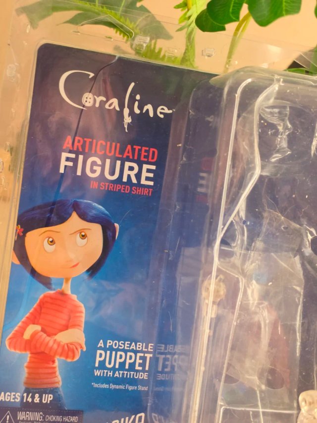 Figura Coraline Articulada NECA