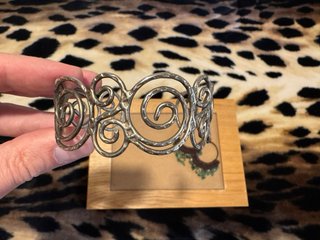 Set orecchini e bracciale da donna