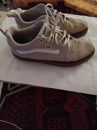 Zapatillas Vans Beige blanco con suela marrón