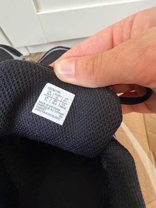 Zapatillas Negras y Grises