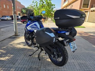Suzuki V-Strom 1050 DE Azul/Blanca con MALETAS