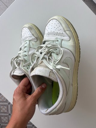 Zapatillas Nike Dunk Blancas y Verdes