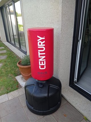 Saco de boxeo Century Wave Master rojo