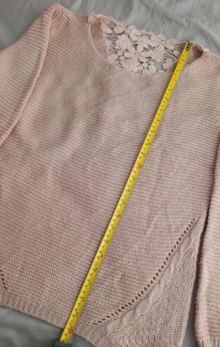 Jersey rosa con adorno trasero. Medidas en fotos