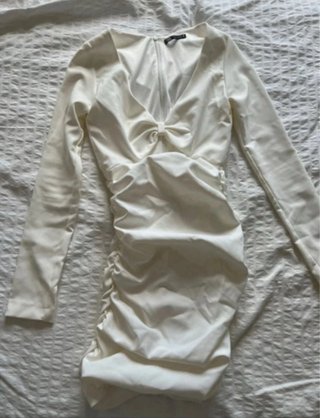 Vestido blanco Zara cut-out talla XS