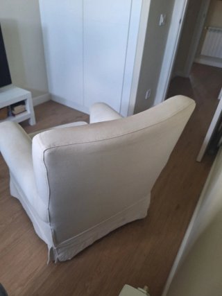 Butaca de tela blanco-beige
