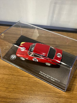 Alfa Romeo Giulia Sprint GTA 1966 1:43 Ixo