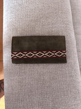 Monedero Carpincho Antiguo Bordado Andino