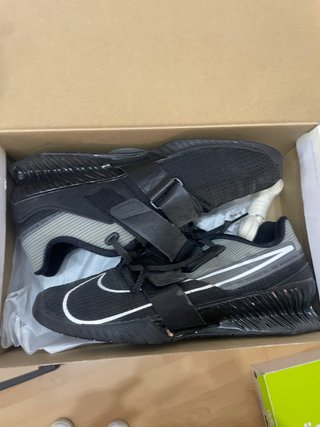 Zapatillas Nike CrossFit Negras y Grises