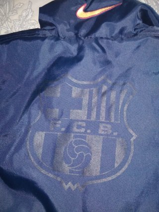 Parka Nike F.C. Barcelona Azul y Rojo
