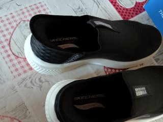 Scarpe Skechers Go Walk nere e bianche  trattabili
