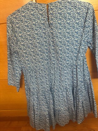 Vestido Zara floral azul y blanco Talla S