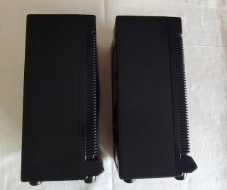 Altavoces negros