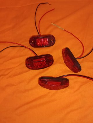 Luces LED Laterales Rojas (4 unidades)