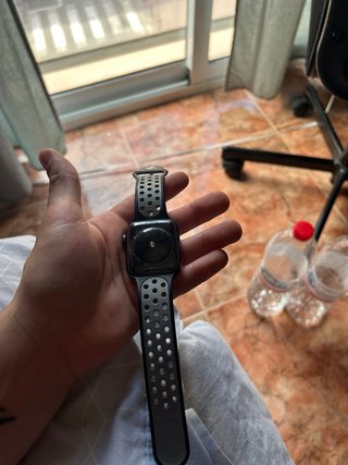 Apple Watch SE 44mm Grigio Siderale