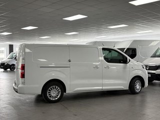 Toyota Proace 2.0 D-4D Long Comfort S&S STOCK TOYOTA PROACE FOURGON MWB DSL