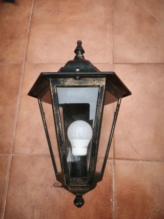 Farol exterior pared metal y cristal