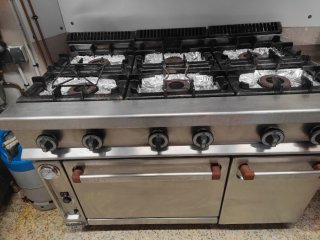 Cocina Industrial 6 Fuegos + horno Repagas ( marca