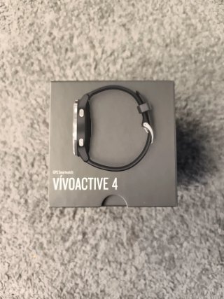 Garmin Vivoactive 4 Gris