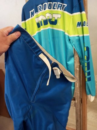 Equipación motocross vintage M Robert MRT