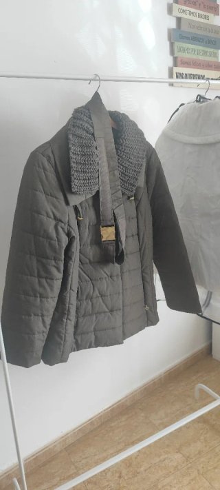 Chaqueta acolchada gris mujer