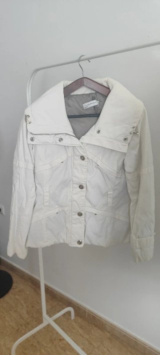 Chaqueta acolchada gris mujer