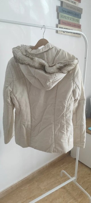Chaqueta acolchada gris mujer