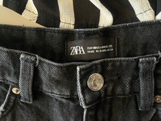 Zara Pantaloncini Donna Neri e Multicolore