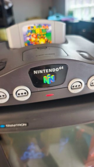 Nintendo 64 + 2 controller + Mario 64