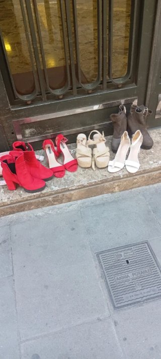 Lote de zapatos de tacón y botines