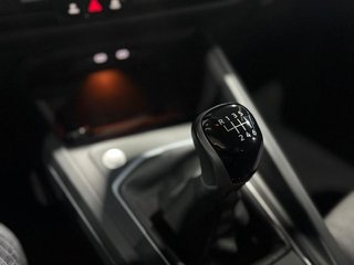 Volkswagen Golf "Más" 1.5 TSI 85kW (115CV)