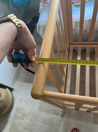 Cuna de madera para bebé