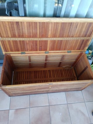 Baúl de madera exterior 127x55x55
