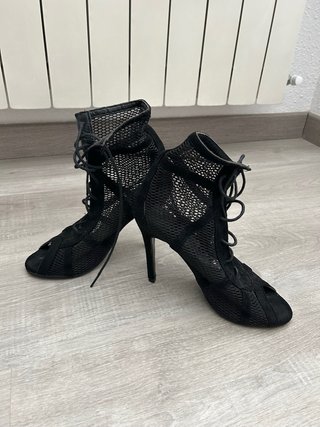 Botines de tacón negros de malla